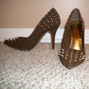 Spiked high heel pumps, brown, size 7 1/2